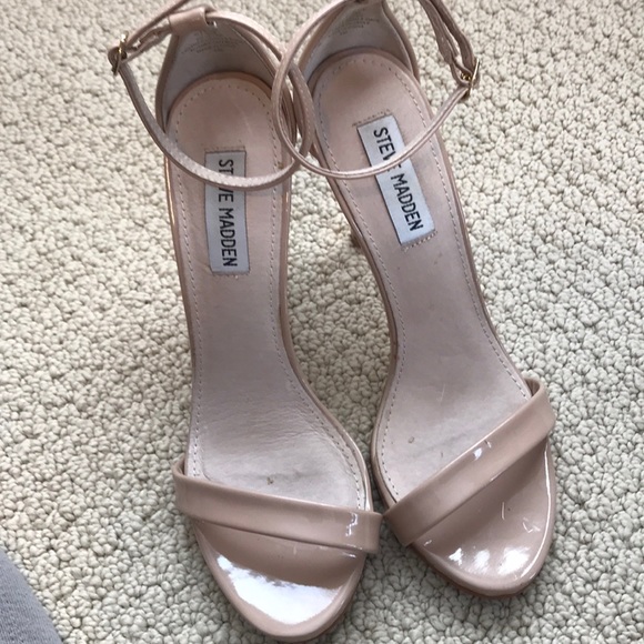 Heels - Picture 4 of 4